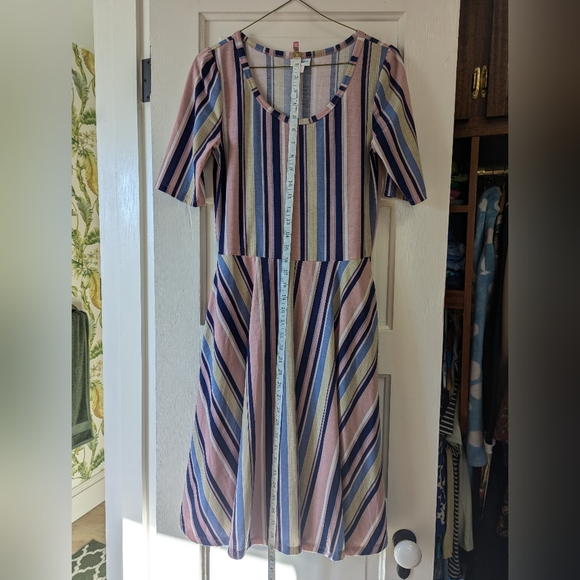LuLaRoe pretty striped Nicole dress, with pockets. - Picture 8 of 9